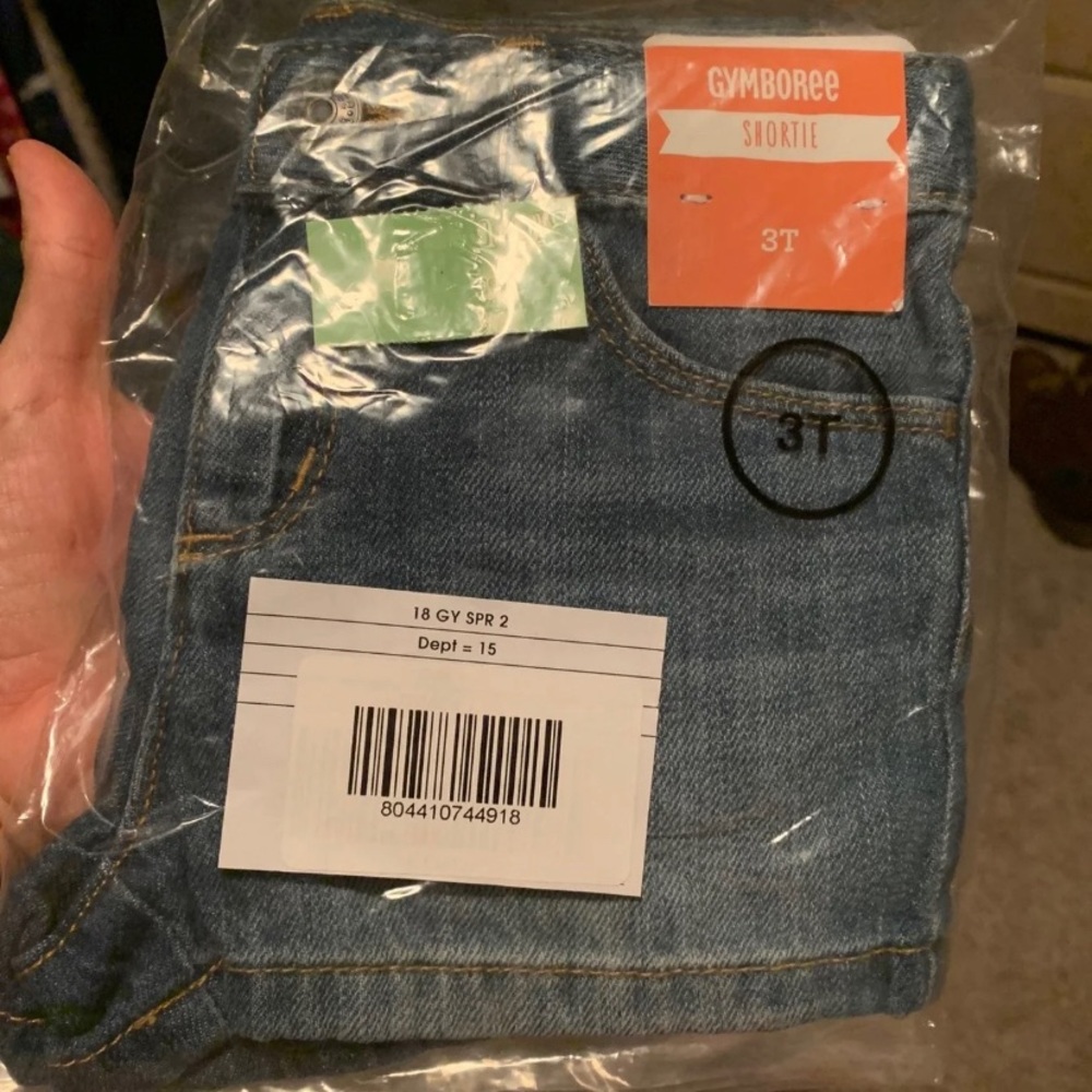 Last Sale ! 🔥 jean short Gymboree size 3T NWT - Picture 3 of 3